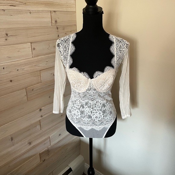 Victoria's Secret Tops - White lace bustier bodysuit